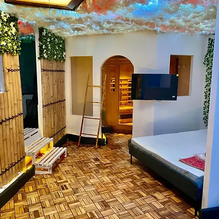 Apartment Loveroom Jaccuzi,hammam,sauna,douche Nordique *
